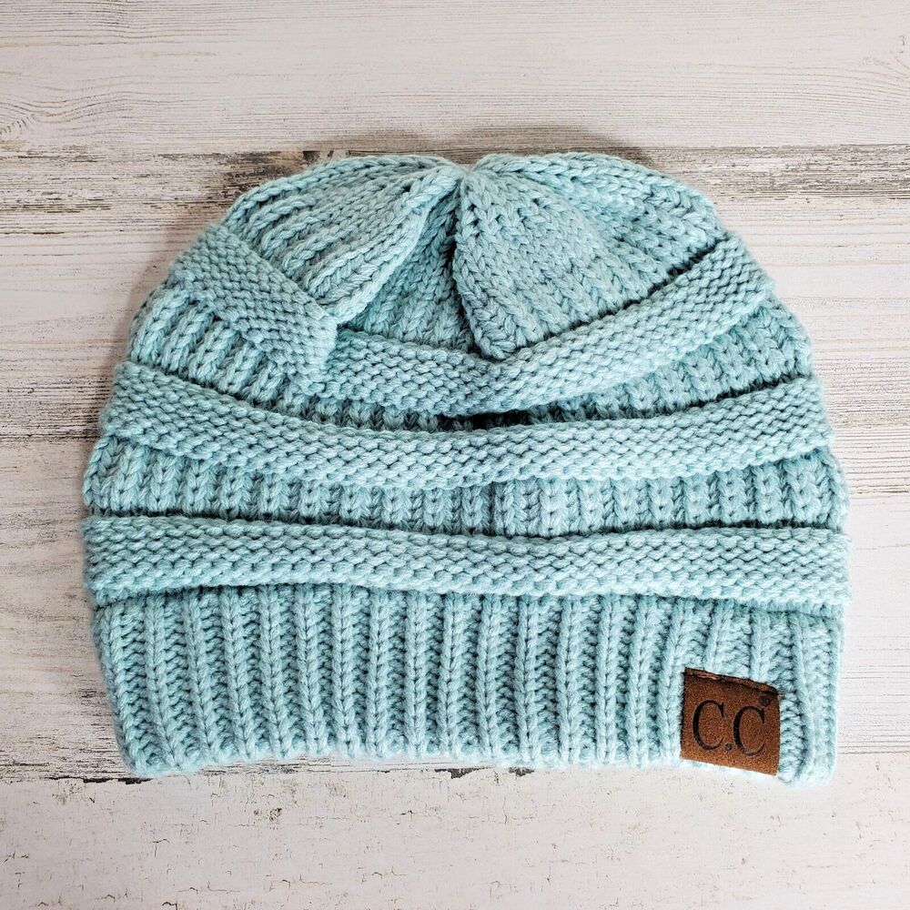 C.C Classic Women's Winter Fall Cable Knit Beanie Hat Mint Green/Blue EUC